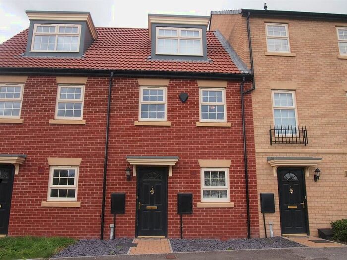3 Bedroom Property To Rent In Comelybank Drive, Mexborough, S64
