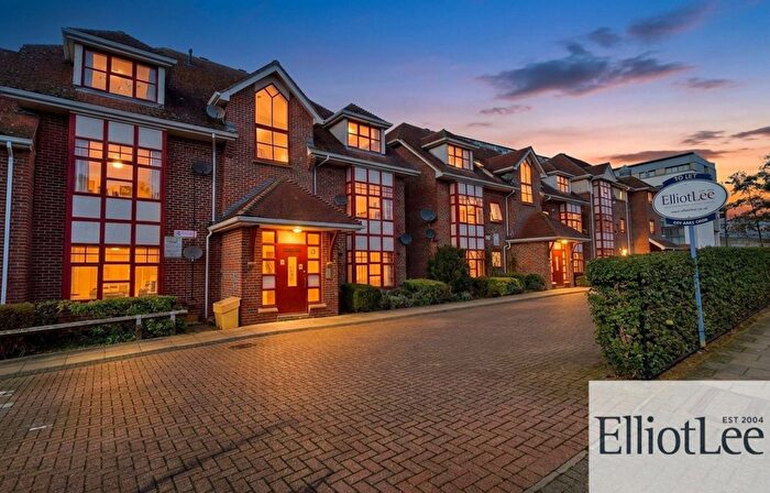 1 Bedroom Apartment To Rent In Union Road, Wembley, HA0