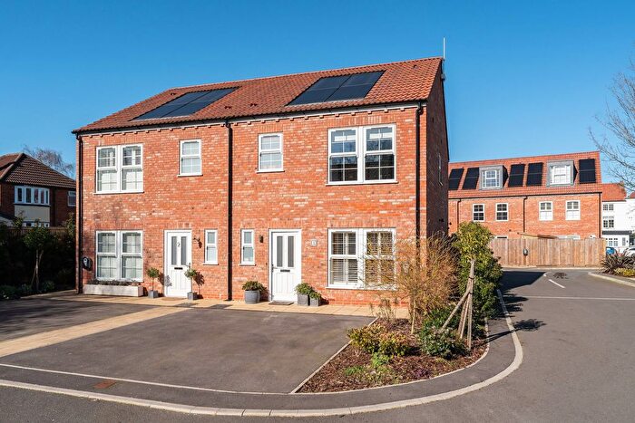 3 Bedroom Semi Detached House For Sale In Heworth Mews, York, YO31