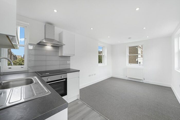 Studio To Rent In Falkland Road, Kentish Town, NW5