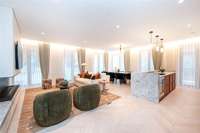 3 Bedroom Flat To Rent In One Carrington Street, Mayfair, London, W1J