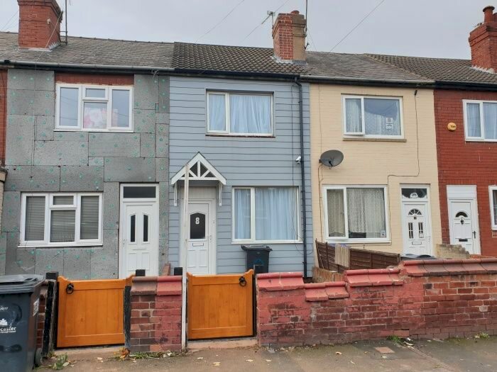 2 Bedroom Terraced House To Rent In 8, Riviera Parade, Bentley Doncaster DN5