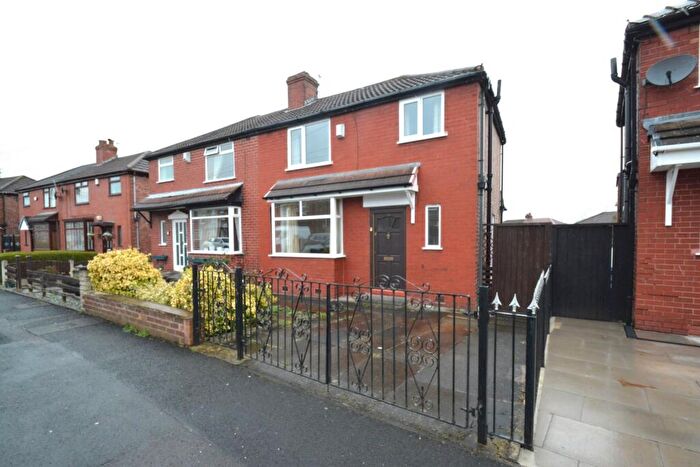 3 Bedroom Semi Detached House For Sale In Ashdale Crescent, Droylsden, M43