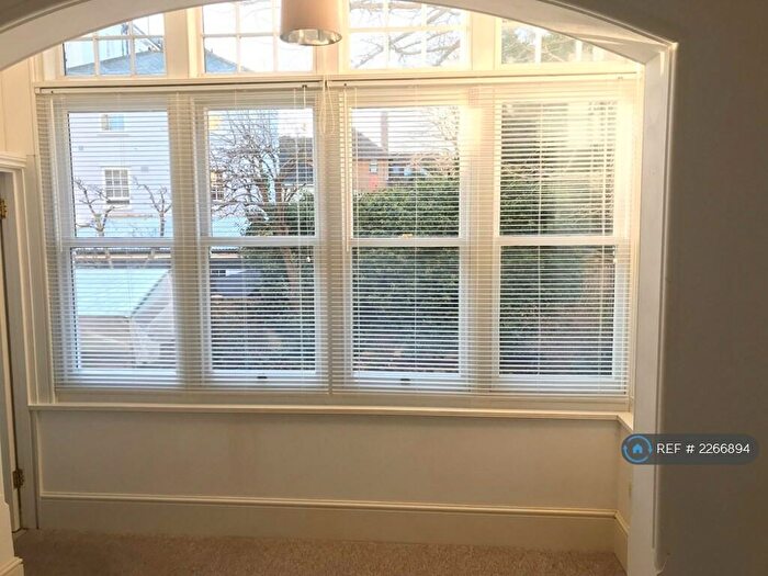 Studio To Rent In Spencer Road, Eastbourne, BN21