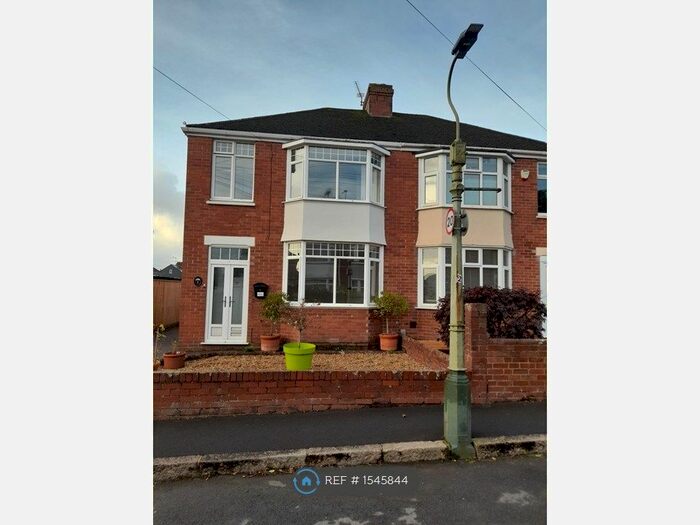 3 Bedroom Semi-Detached House To Rent In Priestley Avenue, Exeter, EX4