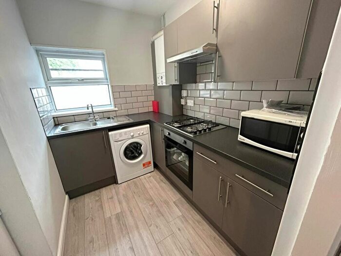4 Bedroom House To Rent In Shoreham Street, Sheffield, S2