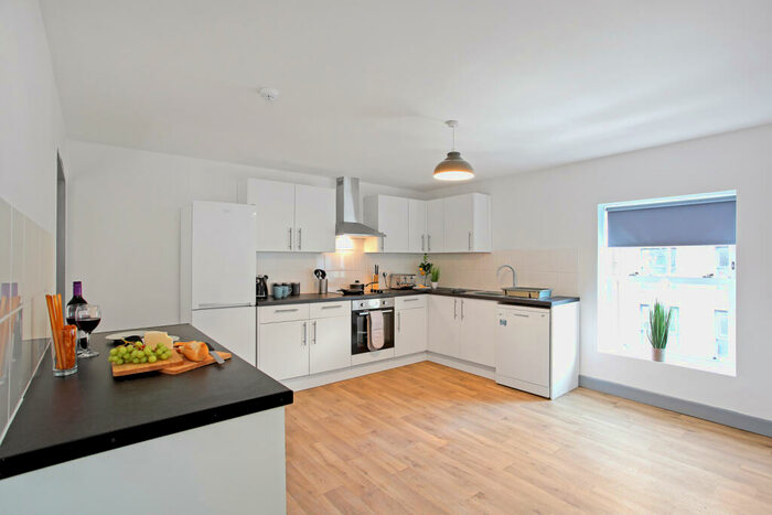 12 Bedroom Semi-Detached House To Rent In - Nicholas Street, BB11