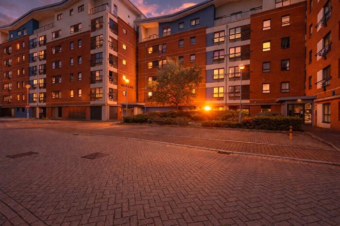 2 Bedroom Flat For Sale In Millsands, Sheffield, S3