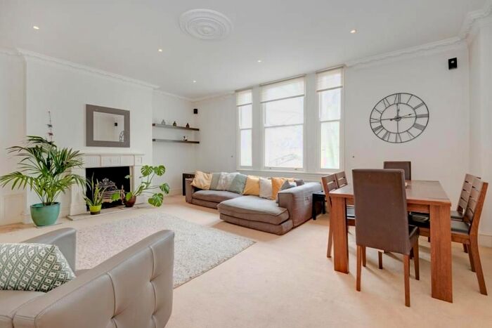 2 Bedroom Flat To Rent In Warrington Gardens, Little Venice, W9