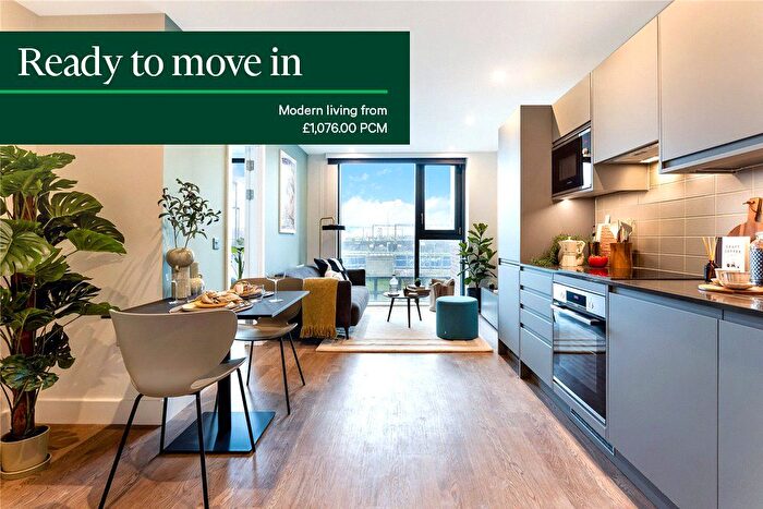 1 Bedroom Flat To Rent In Uncle Leeds, Whitehall, LS12