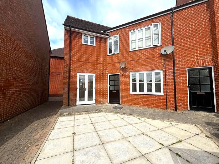 2 Bedroom Flat To Rent In The Spires, Canterbury, CT2