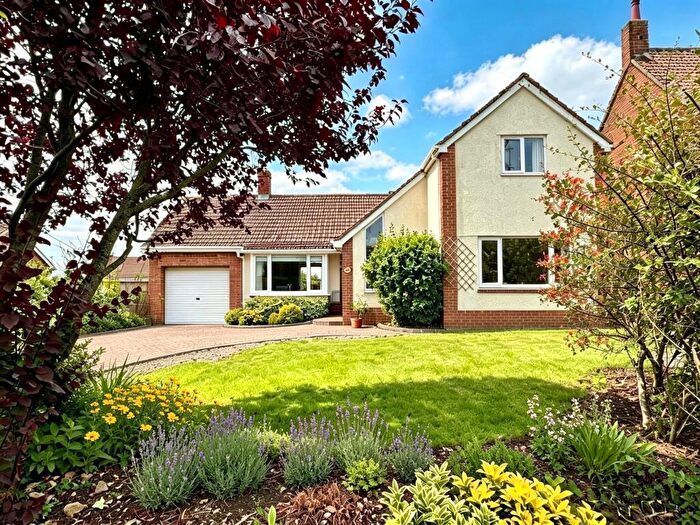 3 Bedroom Detached House For Sale In Okus Road, Old Town, Swindon, SN1
