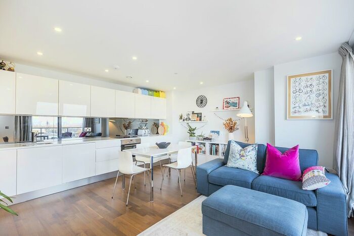 2 Bedroom Flat To Rent In Knights Tower, Deptford, SE8