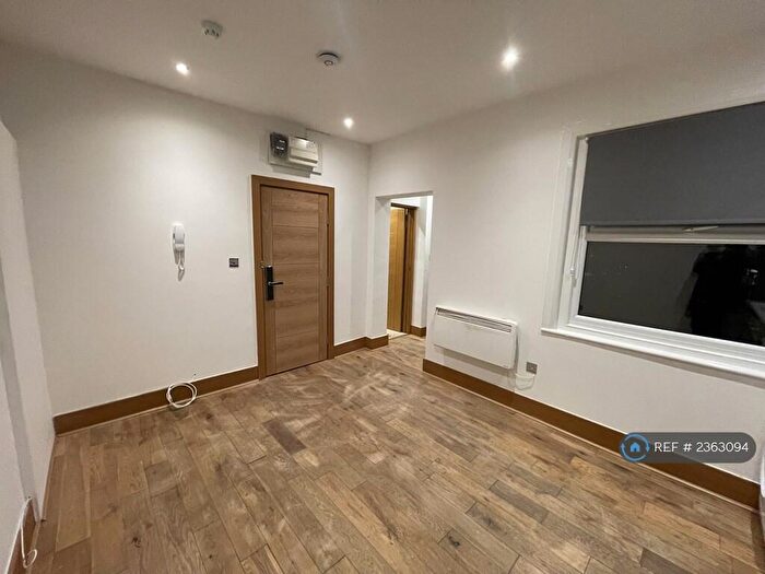 1 Bedroom Flat To Rent In Lower Addiscombe Road, Croydon, CR0