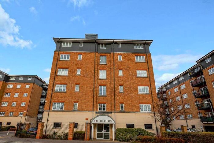 2 Bedroom Flat To Rent In Clifton Marine Parade, Gravesend, Kent DA11