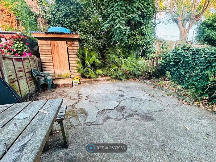 1 Bedroom Flat To Rent In Forest Gate, London, E7