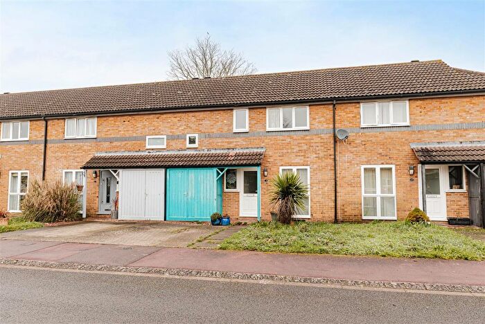 3 Bedroom Terraced House For Sale In Sevastopol Place, Canterbury, CT1