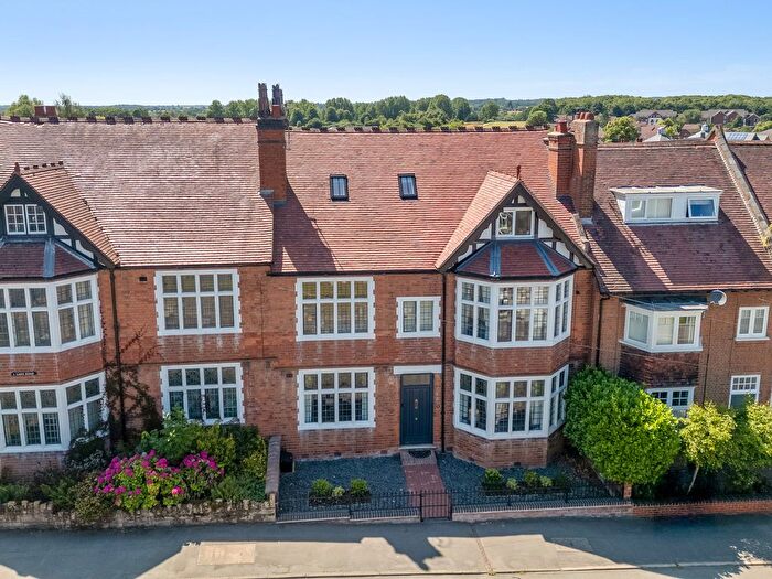 5 Bedroom Town House For Sale In Cape Road, Warwick, Warwickshire, CV34