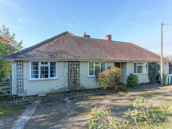 4 Bedroom House To Rent In Chawridge Lane, Maidens Green, , SL4