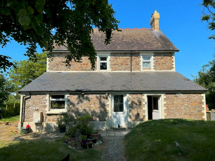 4 Bedroom Property For Sale In Haverfordwest, SA62