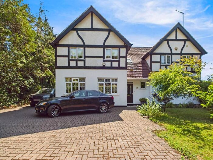 5 Bedroom House For Sale In Stanwell Road, Horton, Berkshire, SL3