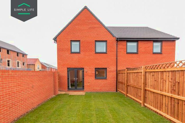 3 Bedroom Semi-Detached House To Rent In Kirkleatham Green, Redcar, TS10