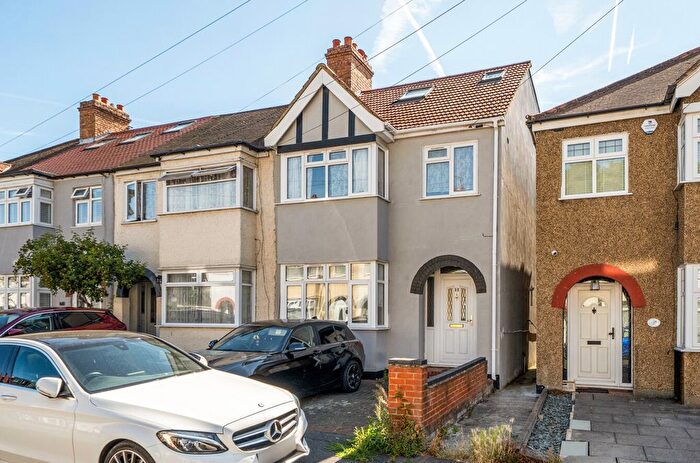 4 Bedroom End Terrace House For Sale In Morden Gardens, Mitcham, CR4