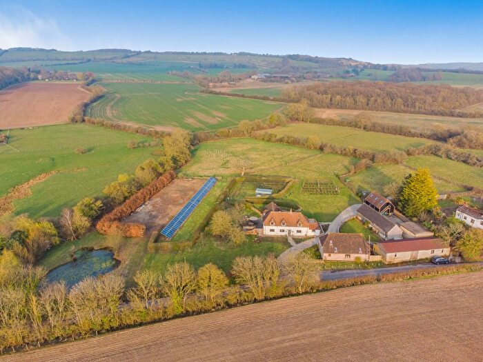 4 Bedroom Detached House For Sale In Broad Street, Monks Horton, Kent, TN25