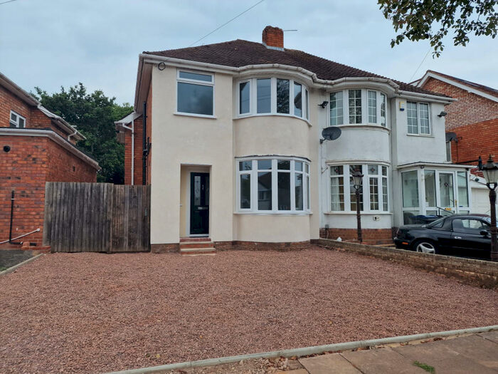 3 Bedroom Semi-Detached House To Rent In Acheson Road, Hall Green, Birmingham, B28