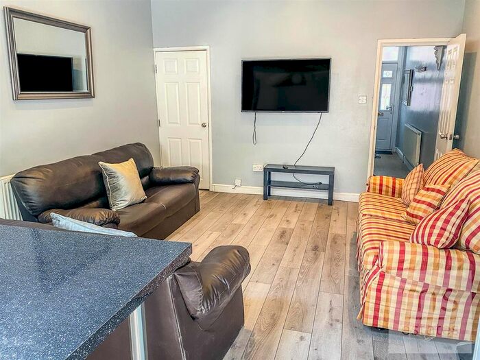 5 Bedroom Terraced House To Rent In Savoy Workshops, Willoughby Street, Lenton, Nottingham, NG7