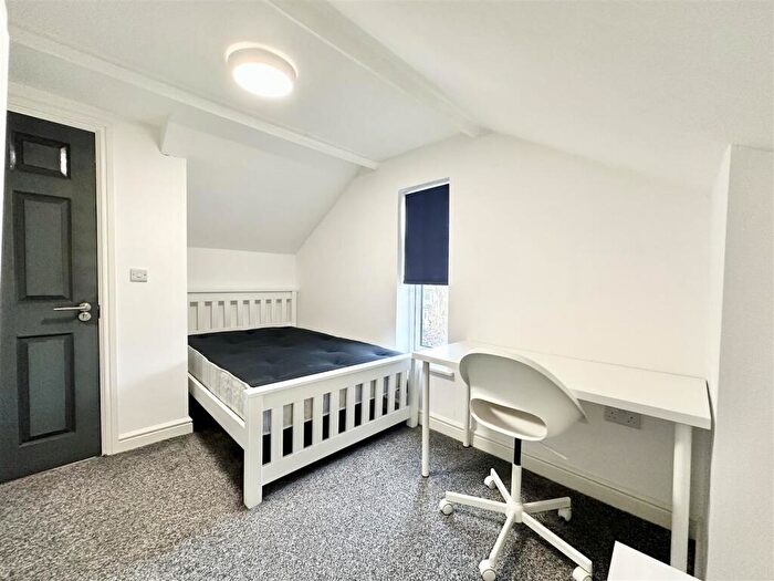 2 Bedroom Apartment To Rent In Park Road, Nottingham, NG7