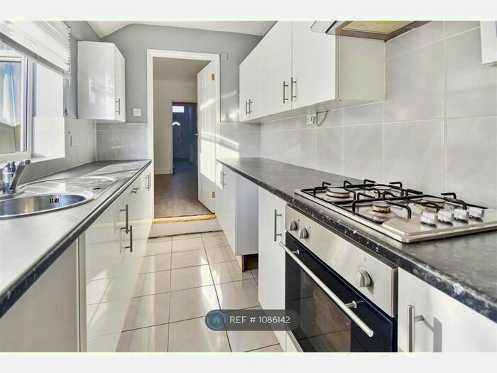 3 Bedroom Terraced House To Rent In High Street, Tibshelf, Alfreton, DE55