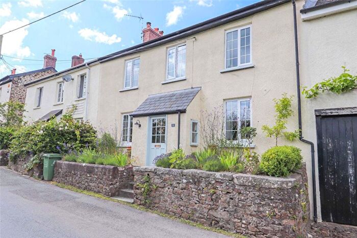 4 Bedroom Terraced House For Sale In Eggesford Road, Winkleigh, EX19