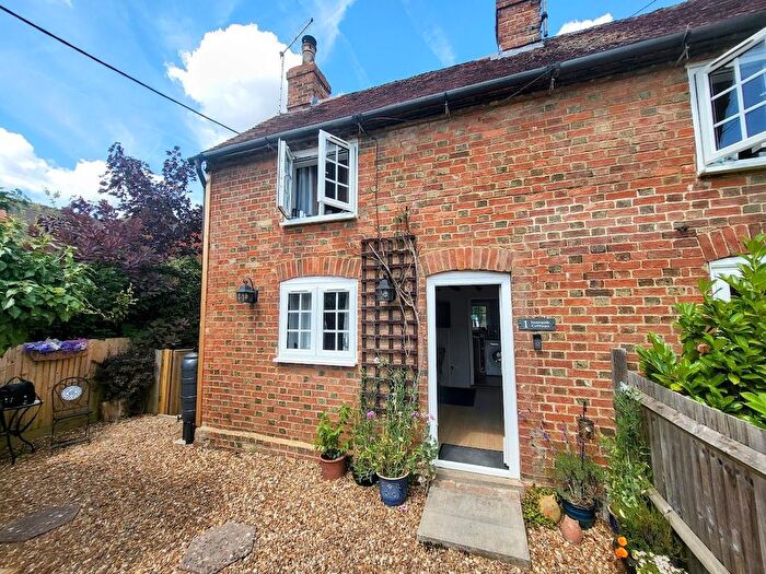 2 Bedroom Cottage For Sale In Sunnyside Cottage, Little Crawley, MK16