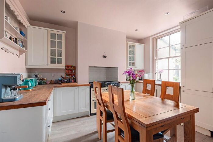 3 Bedroom Terraced House For Sale In Woodland View, Grindleford, Hope Valley, S32