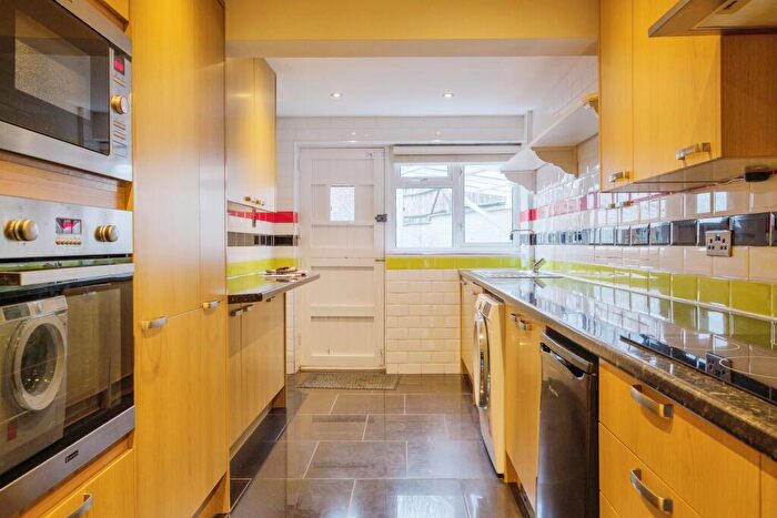 4 Bedroom House To Rent In Goddard Way, Saffron Walden, CB10