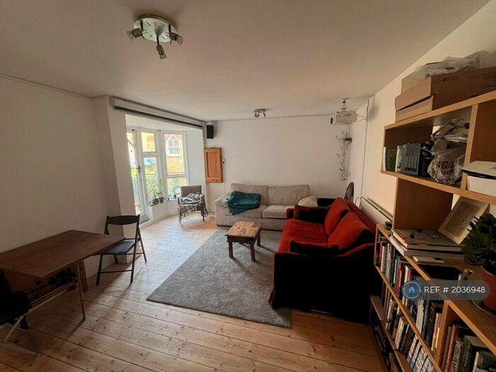 1 Bedroom Maisonette To Rent In Warltersville Road, London, N19