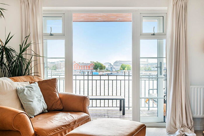 2 Bedroom Apartment For Sale In Exceptional Two Bedroom Waterfront Apartment | Balcony | Marina Views | Two Parking Spaces, ME4