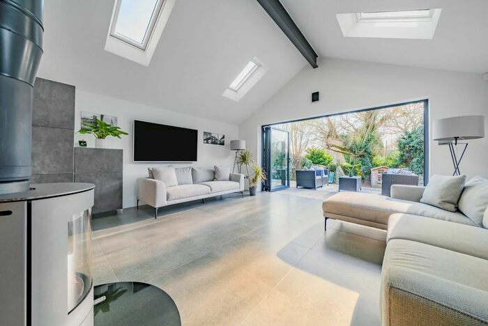4 Bedroom Semi-Detached House For Sale In Church Lane, Monk Fryston, Leeds, LS25