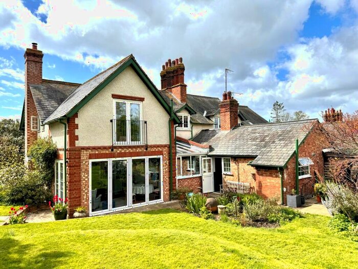 4 Bedroom Semi-Detached House For Sale In Hitchin Road, Weston, Hitchin, SG4