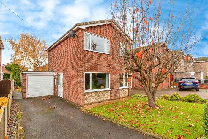 3 Bedroom Detached House For Sale In Hedgefield Road, Barrowby, Grantham, NG32
