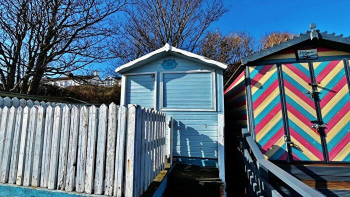 Chalet For Sale In D Southcliff, Walton-on-the-Naze, Essex, CO14