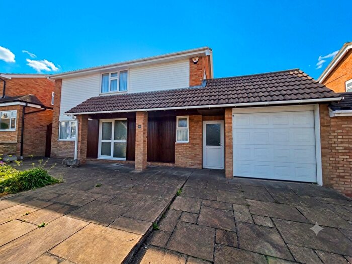 3 Bedroom Detached House For Sale In Downs Road, Ramsgate, CT11