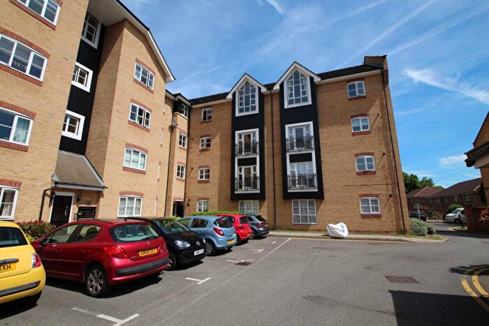 3 Bedroom Apartment To Rent In Stephenson Wharf, Hemel Hempstead, Hertfordshire, HP3