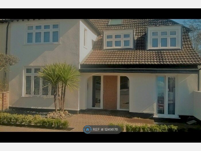 1 Bedroom Flat To Rent In The Hills, Cambridge CB1