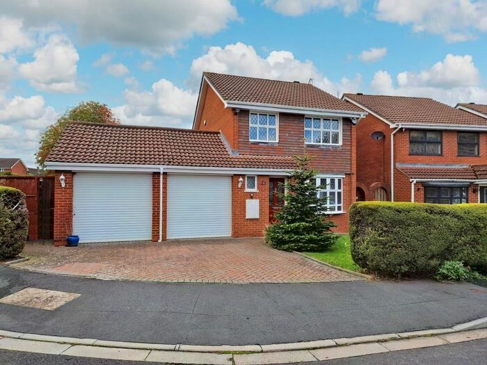 3 Bedroom Property To Rent In Smythe Croft, Whitchurch, BS14