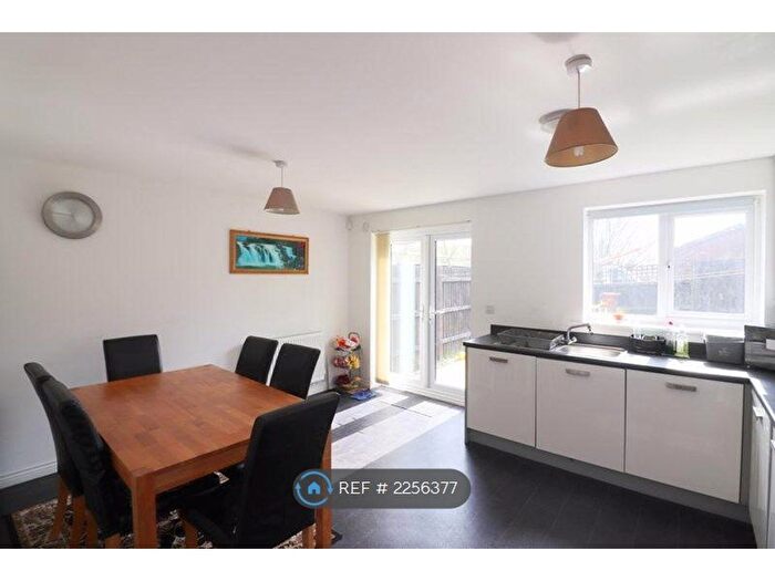 4 Bedroom Semi-Detached House To Rent In Celia Street, Manchester, M8