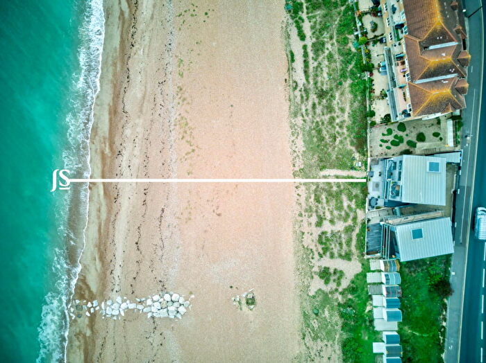 4 Bedroom Detached House For Sale In Brighton Road, Lancing, BN15