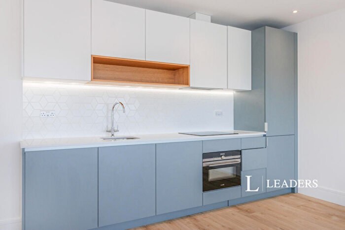 2 Bedroom Apartment To Rent In Syward Place, Chertsey, KT16