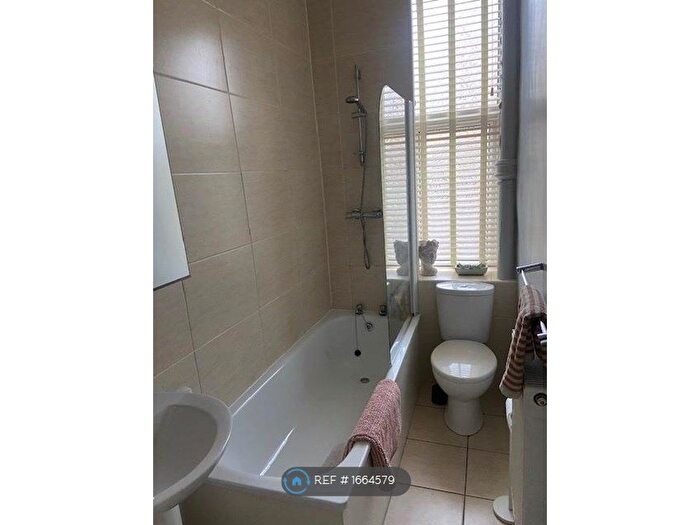 1 Bedroom Flat To Rent In Canaan Lane, Edinburgh, EH10